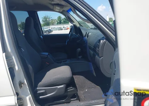 2002 Jeep Liberty Sport z USA, uszkodzony, nr VIN 1J8GL48KX2W223478